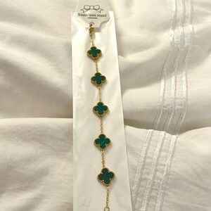 VCA inspired design bracelet